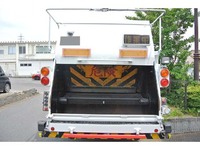 日野レンジャーパッカー車（塵芥車）中型（4t）[写真07]