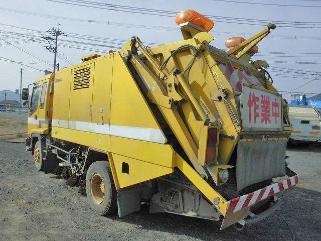 いすゞフォワード道路作業車中型（4t）[写真02]