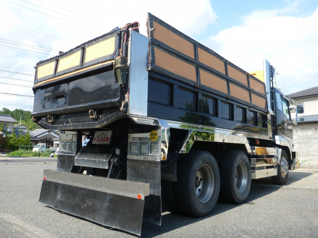 大型トラック 10トンダンプ等のリアバンパー - 外装、エアロパーツ