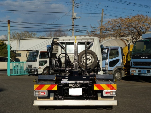 三菱ふそうファイターコンテナ専用車中型（4t）[写真10]