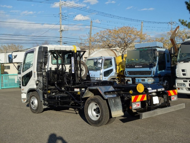 三菱ふそうファイターコンテナ専用車中型（4t）[写真04]