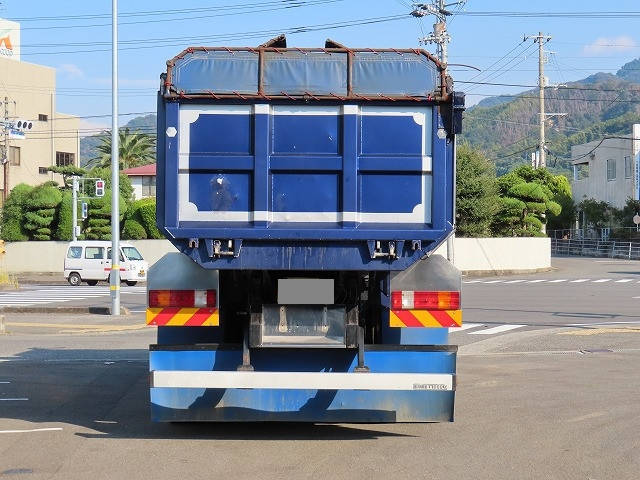 いすゞギガ深ダンプ（土砂禁ダンプ）大型（10t）[写真07]