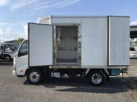 トヨタダイナ冷凍車（冷蔵車）小型（2t・3t）[写真09]