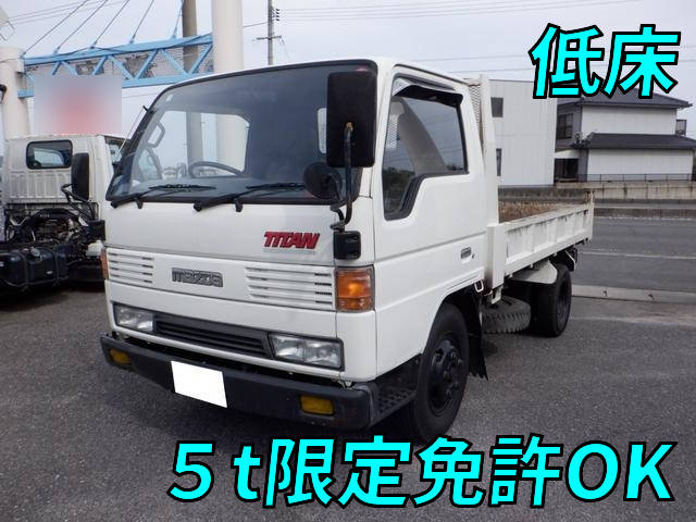 U-WGLAD：中古ダンプ小型（2t・3t）タイタン 兵庫・徳島・島根納車対応！【中古トラックのトラック王国】