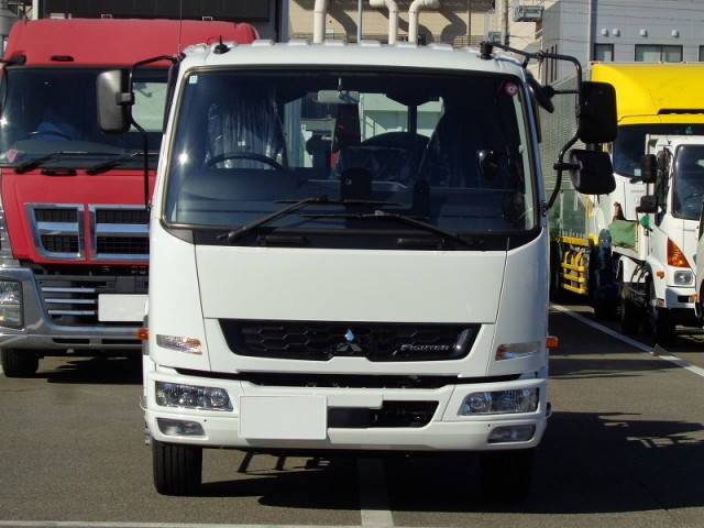 三菱ふそうファイターコンテナ専用車増トン（6t・8t）[写真05]