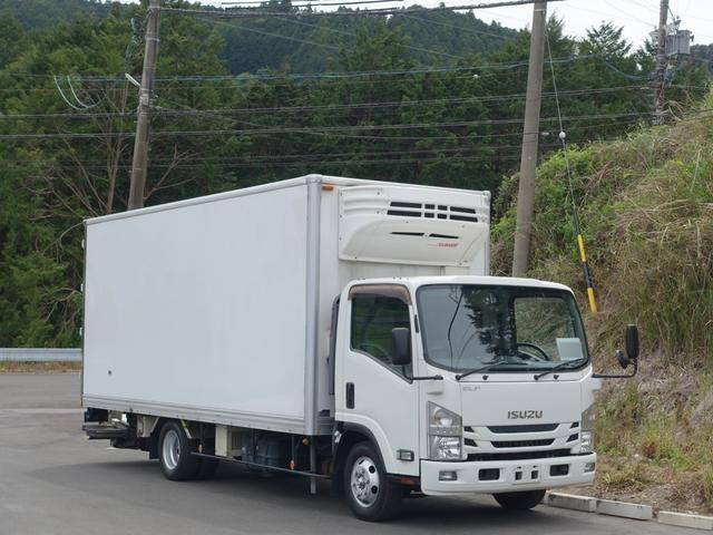 いすゞエルフ冷凍車（冷蔵車）小型（2t・3t）[写真02]