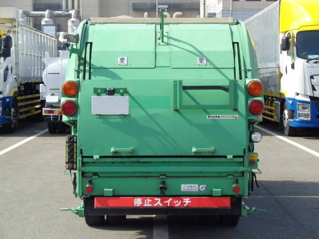 いすゞエルフパッカー車（塵芥車）小型（2t・3t）[写真06]