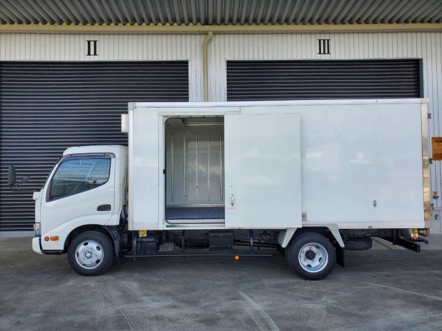 トヨタダイナ冷凍車（冷蔵車）小型（2t・3t）[写真25]