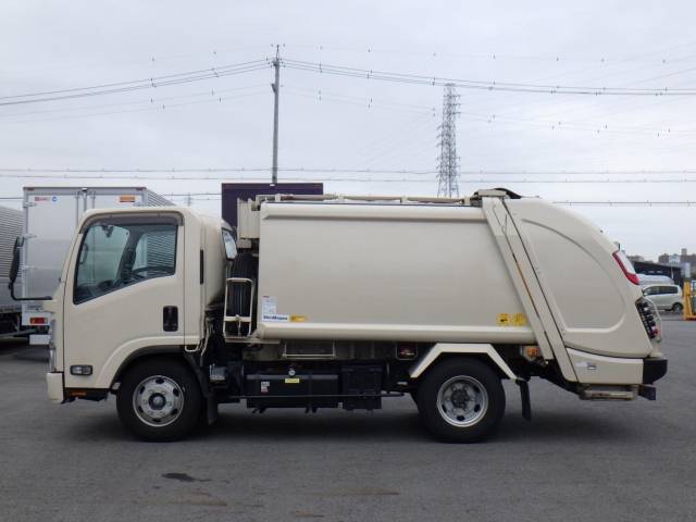 いすゞエルフパッカー車（塵芥車）小型（2t・3t）[写真06]