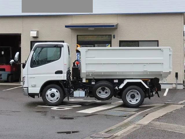 三菱ふそうキャンターコンテナ専用車小型（2t・3t）[写真03]