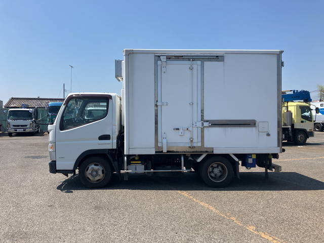 三菱ふそうキャンター冷凍車（冷蔵車）小型（2t・3t）[写真05]