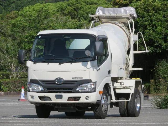 日野デュトロミキサー車（コンクリートミキサー）小型（2t・3t）[写真01]