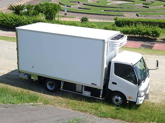 日野デュトロ冷凍車（冷蔵車）小型（2t・3t）[写真21]