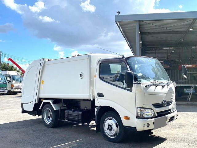 トヨタダイナパッカー車（塵芥車）小型（2t・3t）[写真03]