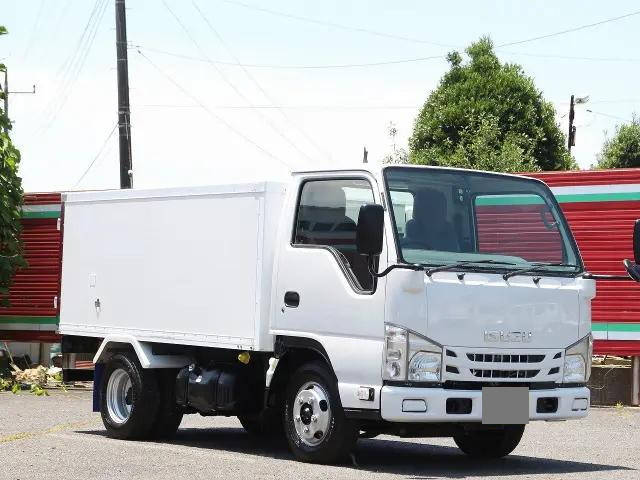 いすゞエルフ冷凍車（冷蔵車）小型（2t・3t）[写真01]