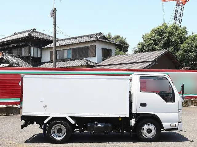 いすゞエルフ冷凍車（冷蔵車）小型（2t・3t）[写真07]