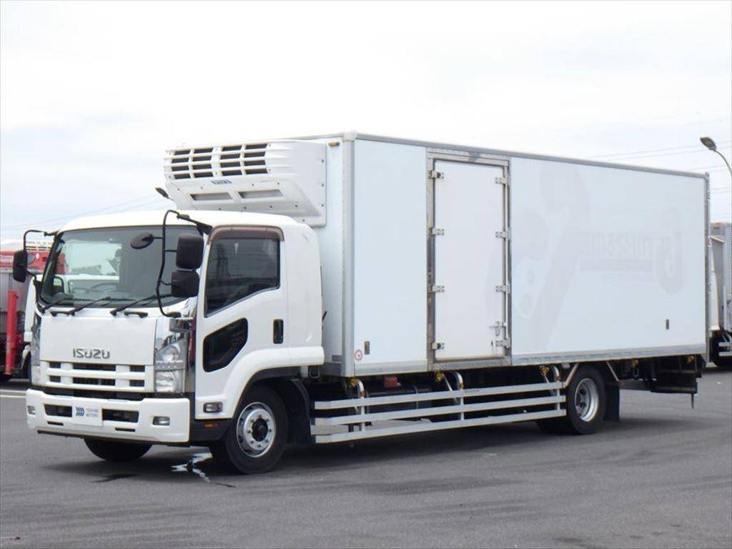 いすゞフォワード冷凍車（冷蔵車）増トン（6t・8t）QKG-FTR34T2 [写真01]