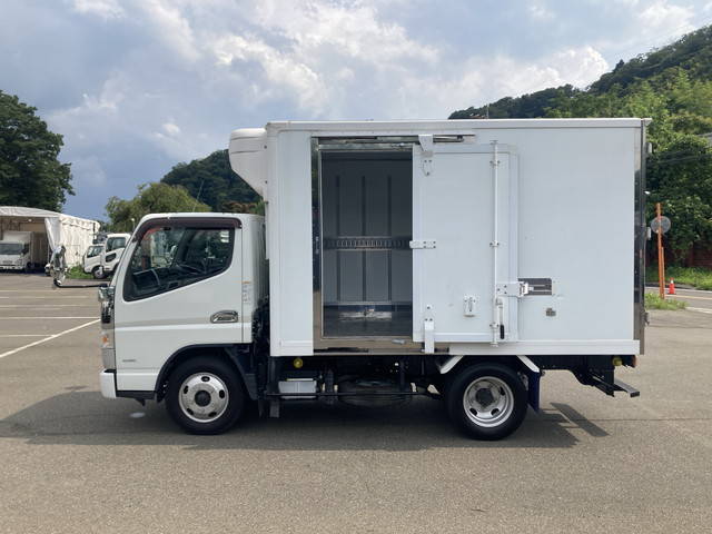 三菱ふそうキャンター冷凍車（冷蔵車）小型（2t・3t）[写真06]