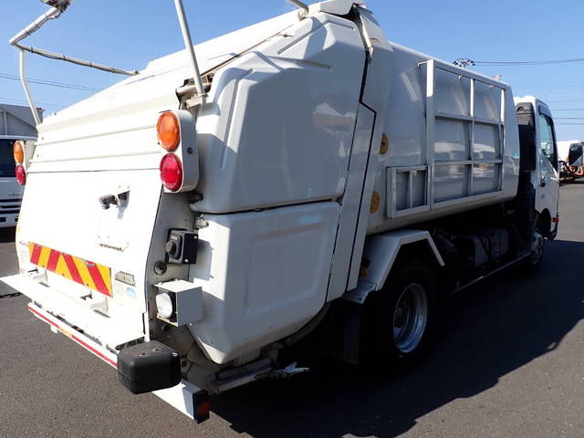 日野デュトロパッカー車（塵芥車）小型（2t・3t）[写真04]