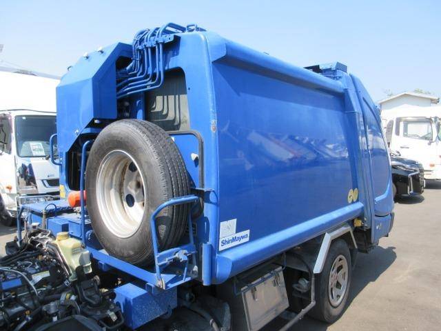 三菱ふそうキャンターパッカー車（塵芥車）小型（2t・3t）[写真22]