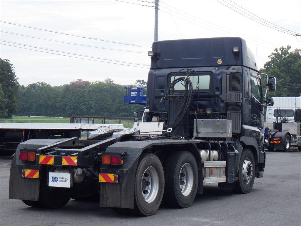 日野プロフィアトレーラーヘッド（トラクターヘッド）大型（10t）[写真04]