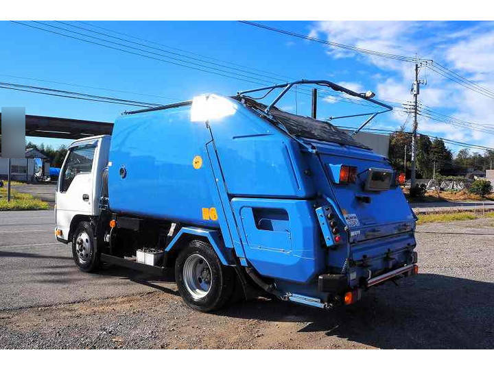 いすゞエルフパッカー車（塵芥車）小型（2t・3t）[写真02]