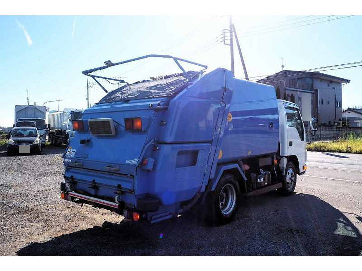 いすゞエルフパッカー車（塵芥車）小型（2t・3t）[写真04]