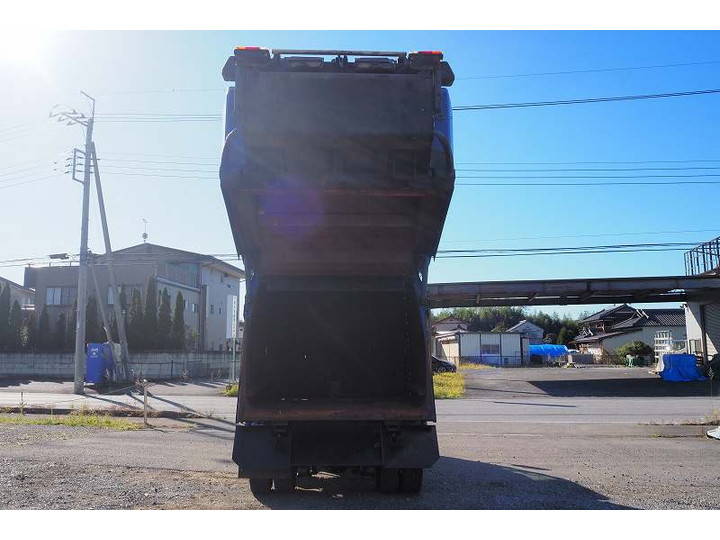 いすゞエルフパッカー車（塵芥車）小型（2t・3t）[写真08]