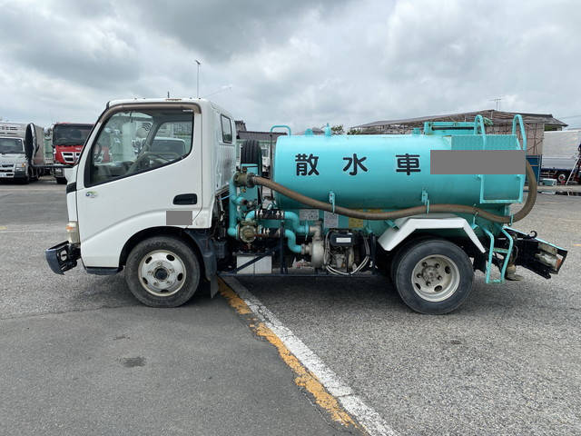 日野デュトロ散水車小型（2t・3t）[写真05]