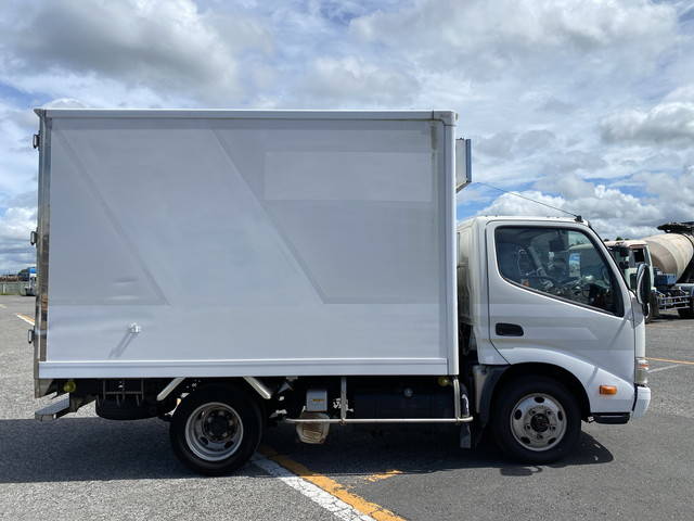 トヨタダイナ冷凍車（冷蔵車）小型（2t・3t）[写真07]