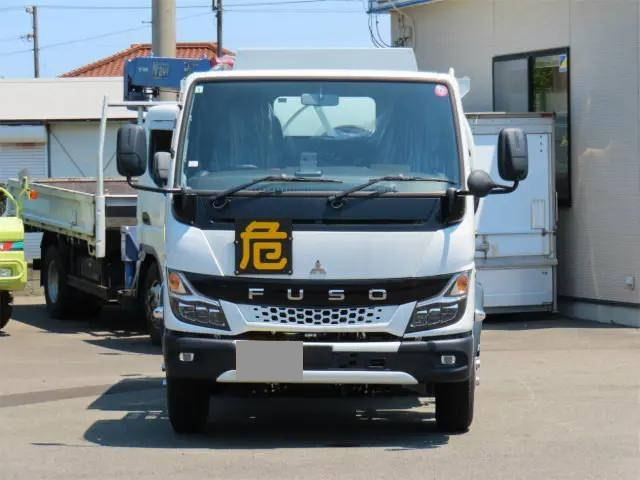 三菱ふそうキャンタータンク車（タンクローリー）小型（2t・3t）[写真05]