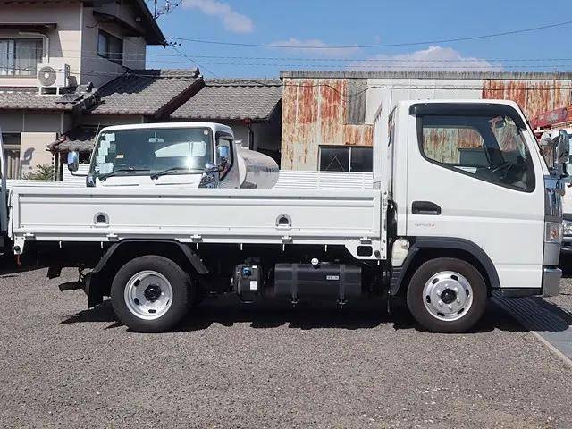 三菱ふそうキャンターガッツ平ボディ小型（2t・3t）[写真07]