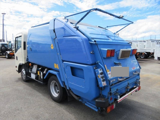 いすゞエルフパッカー車（塵芥車）小型（2t・3t）[写真02]