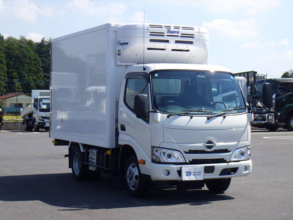 日野デュトロ冷凍車（冷蔵車）小型（2t・3t）[写真02]