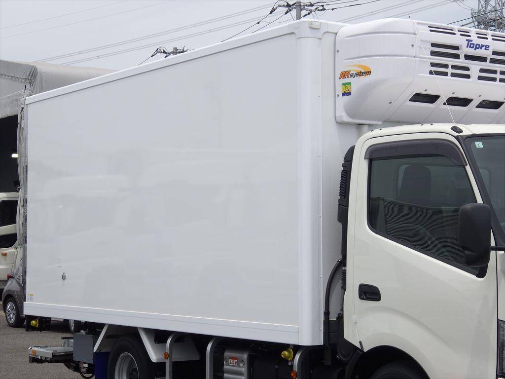 日野デュトロ冷凍車（冷蔵車）小型（2t・3t）[写真05]