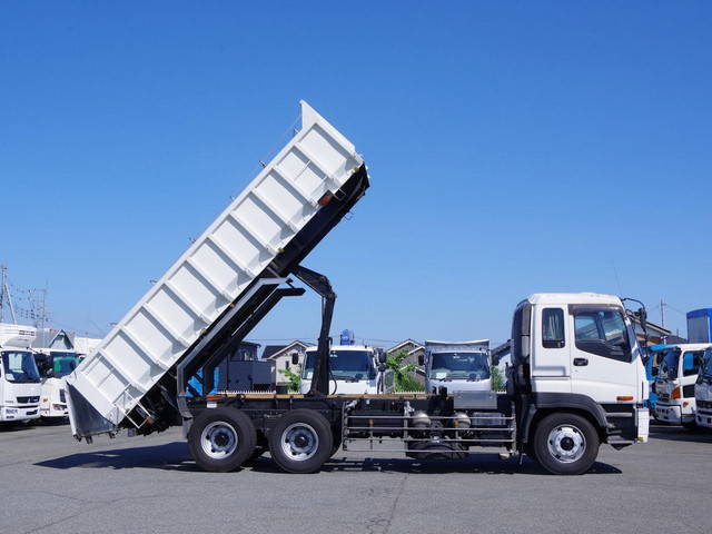 いすゞギガ深ダンプ（土砂禁ダンプ）大型（10t）[写真10]