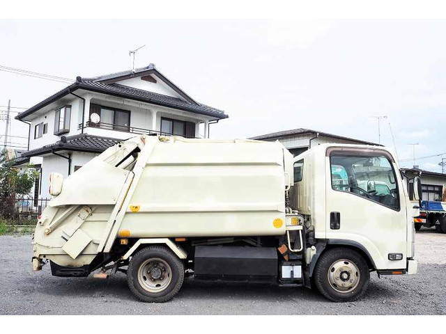 いすゞエルフパッカー車（塵芥車）小型（2t・3t）[写真06]