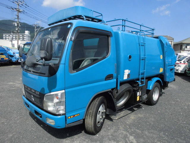 三菱ふそうキャンターパッカー車（塵芥車）小型（2t・3t）[写真01]