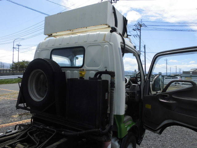 日野デュトロパッカー車（塵芥車）小型（2t・3t）[写真16]