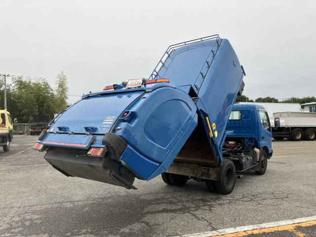 トヨタダイナパッカー車（塵芥車）小型（2t・3t）[写真02]