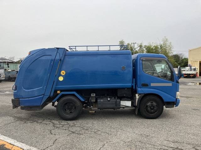 トヨタダイナパッカー車（塵芥車）小型（2t・3t）[写真07]