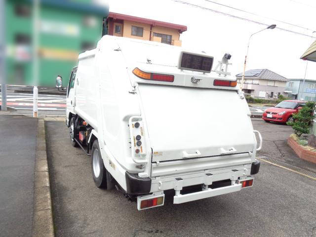 いすゞエルフパッカー車（塵芥車）小型（2t・3t）[写真02]