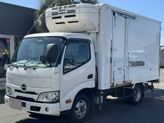 日野デュトロ冷凍車（冷蔵車）小型（2t・3t）[写真03]