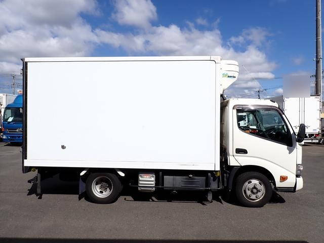 日野デュトロ冷凍車（冷蔵車）小型（2t・3t）[写真07]