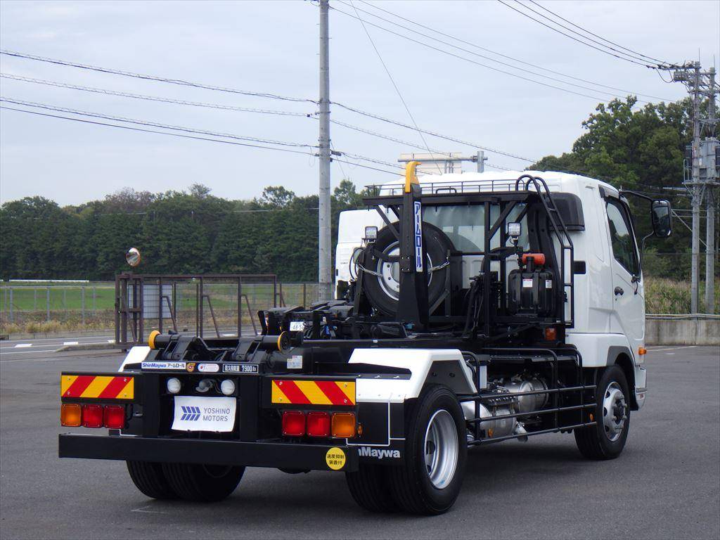 三菱ふそうファイターコンテナ専用車増トン（6t・8t）[写真02]