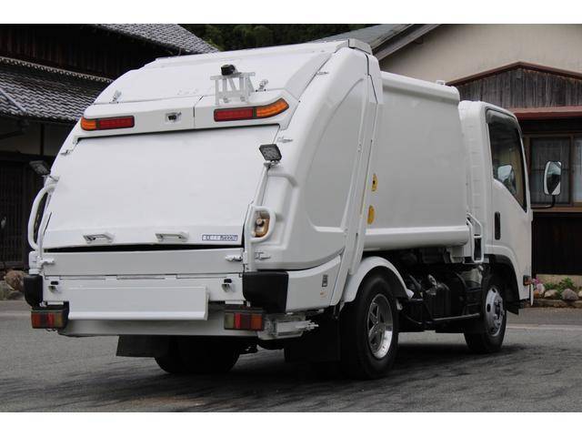 いすゞエルフパッカー車（塵芥車）小型（2t・3t）[写真13]