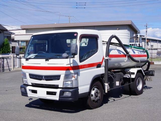 三菱ふそうキャンタータンク車（タンクローリー）小型（2t・3t）[写真03]