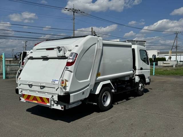 三菱ふそうキャンターパッカー車（塵芥車）小型（2t・3t）[写真04]