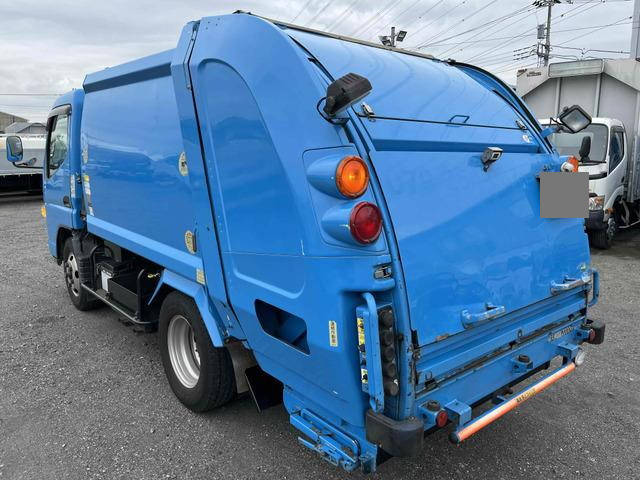 三菱ふそうキャンターパッカー車（塵芥車）小型（2t・3t）[写真02]