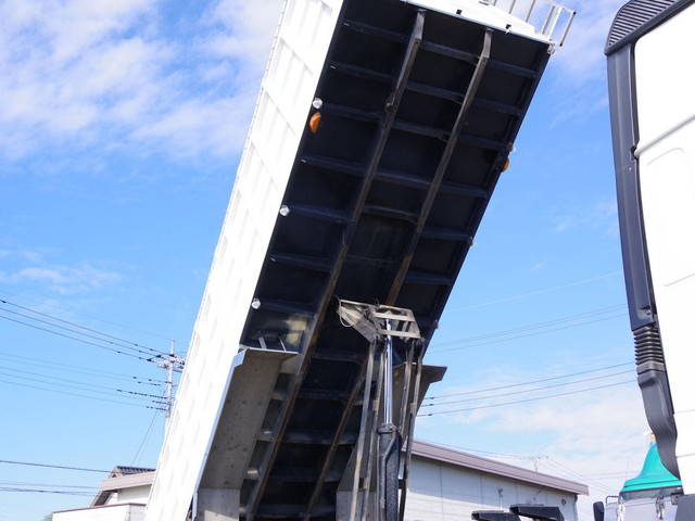 日野プロフィア深ダンプ（土砂禁ダンプ）大型（10t）[写真11]